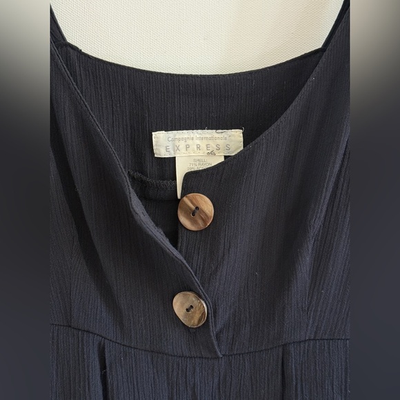 Express Dress - Picture 3 of 7